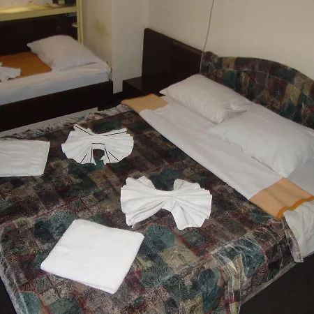 Oda ve Kahvaltı Inex 3*