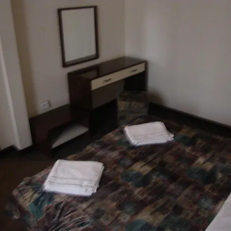 Oda ve Kahvaltı Inex 3*